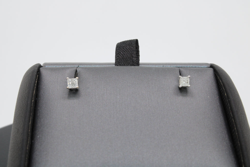 10k Yellow Gold Natural Diamond Earrings
