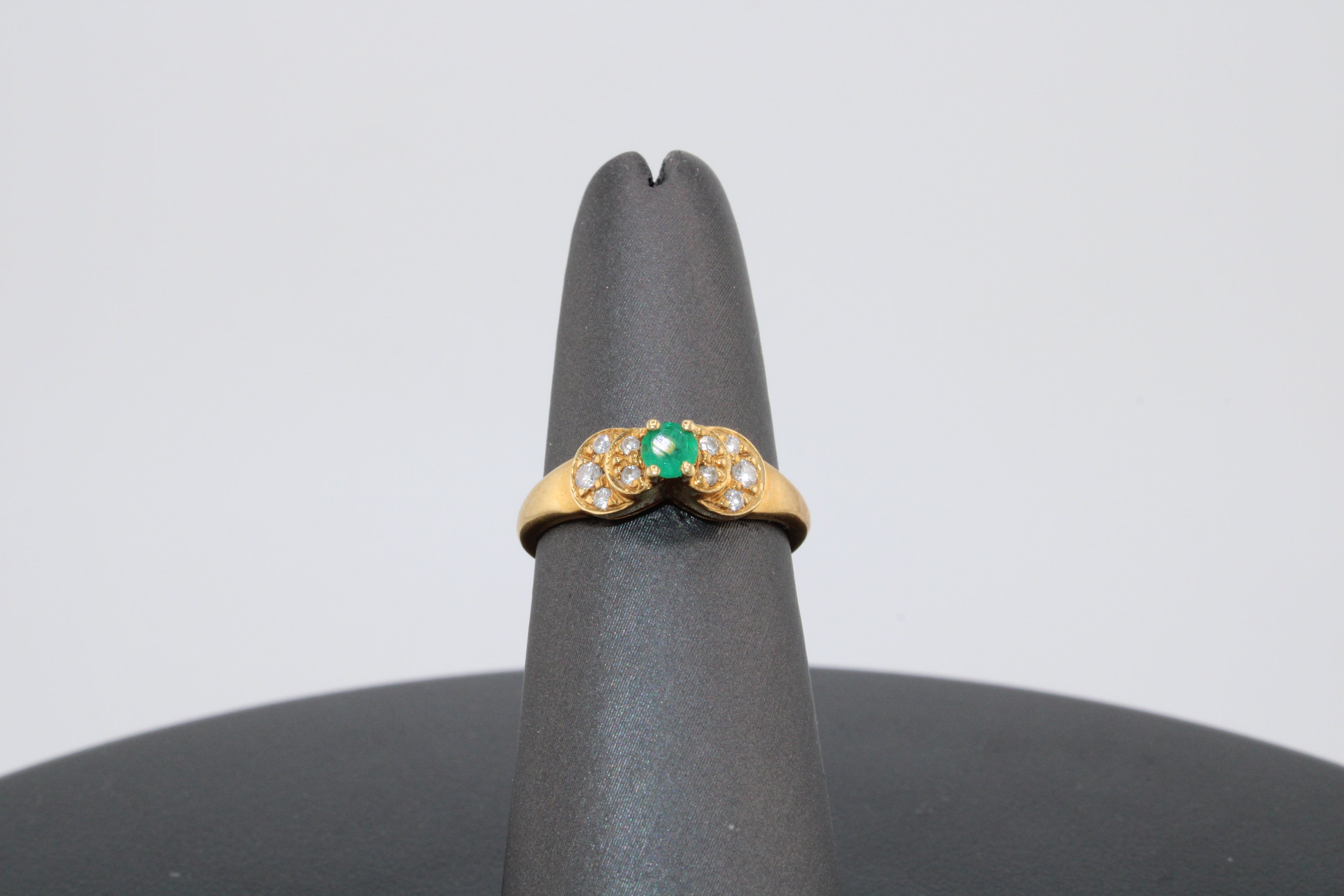 18k Yellow Gold Natural Emerald and Diamond Ring
