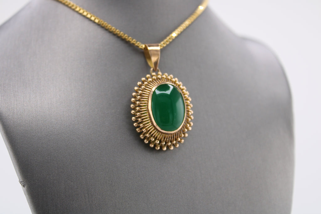 14K Yellow Gold Green Cabachon Necklace.