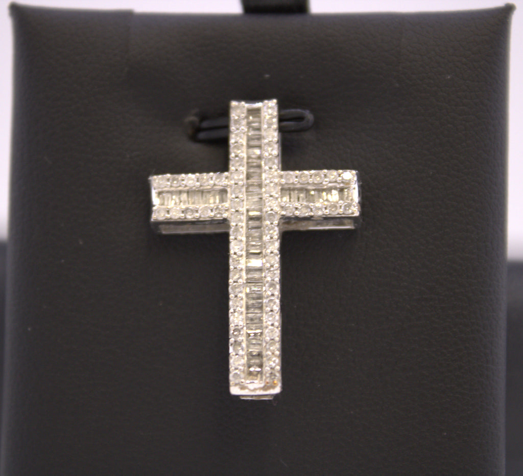 14k White Gold Natural Diamond Cross Pendant
