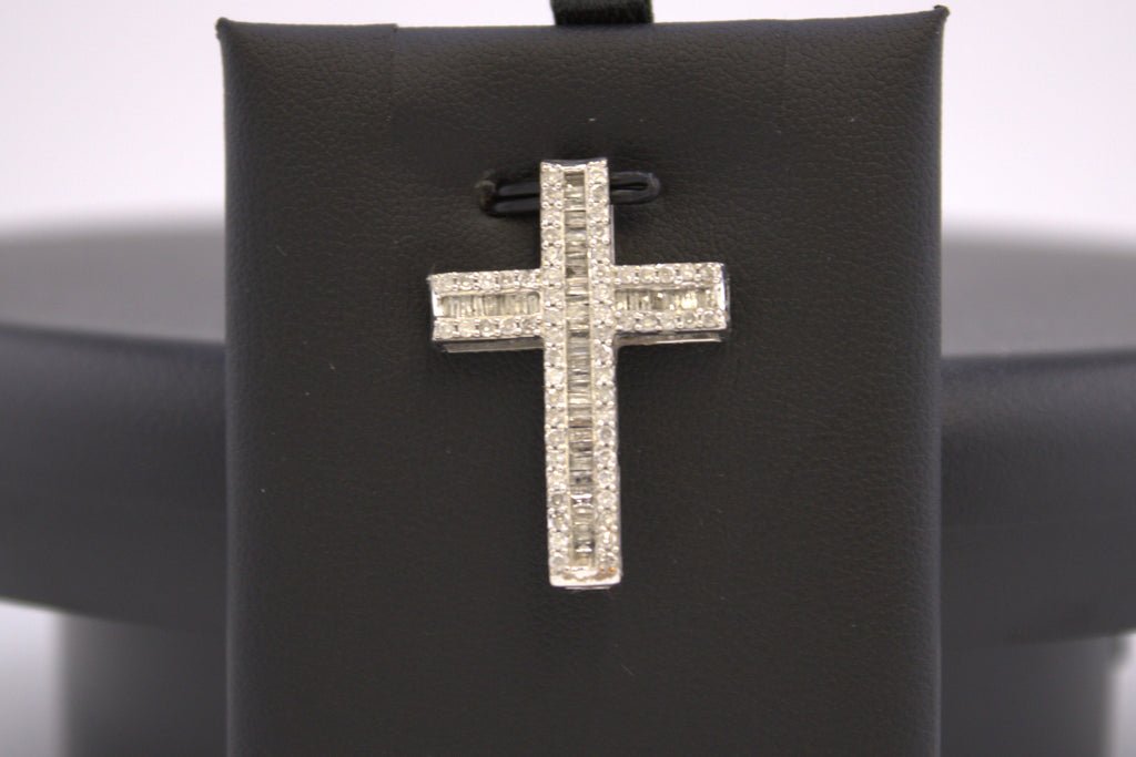 14k White Gold Natural Diamond Cross Pendant
