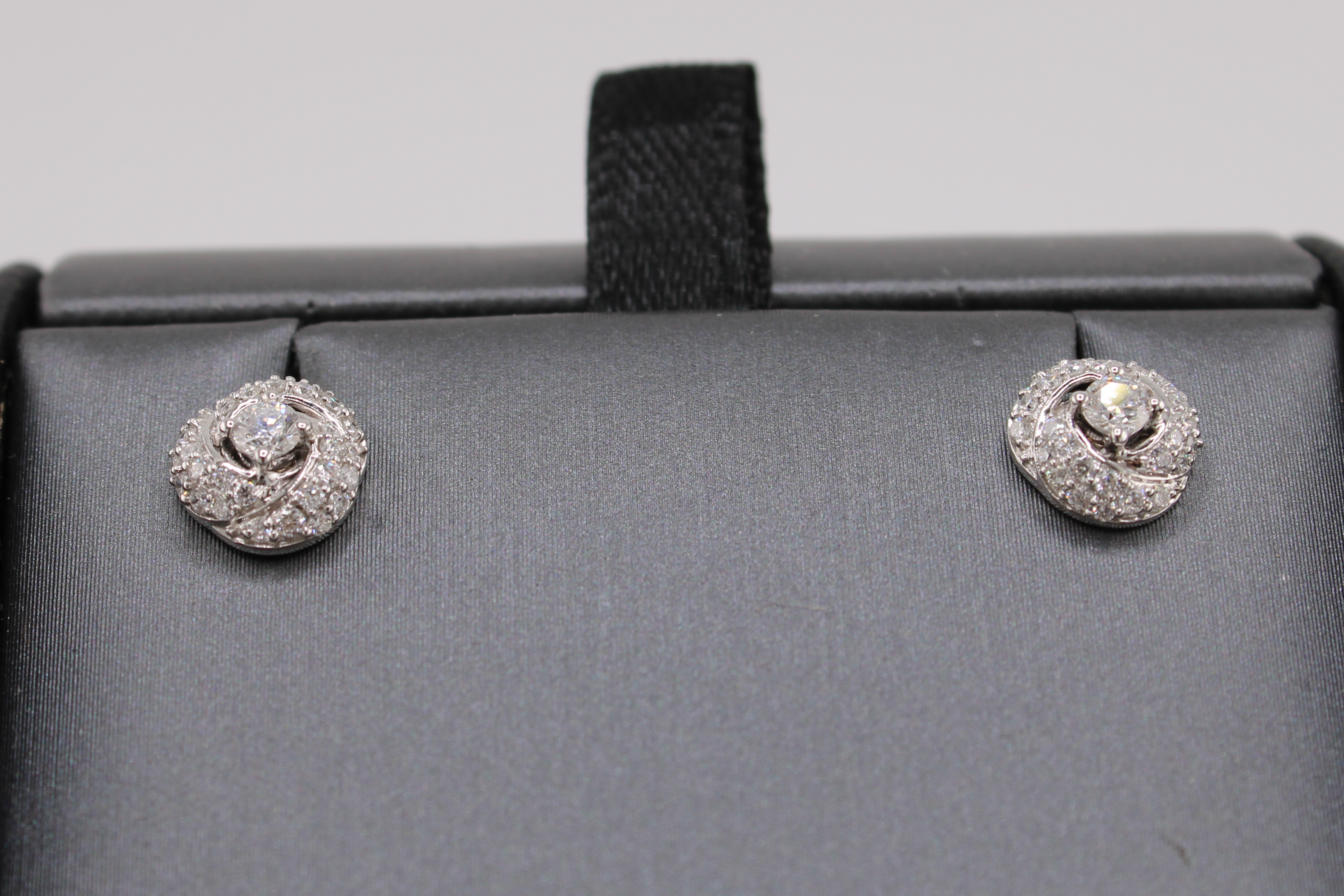 14k White Gold Natural Diamond Earrings