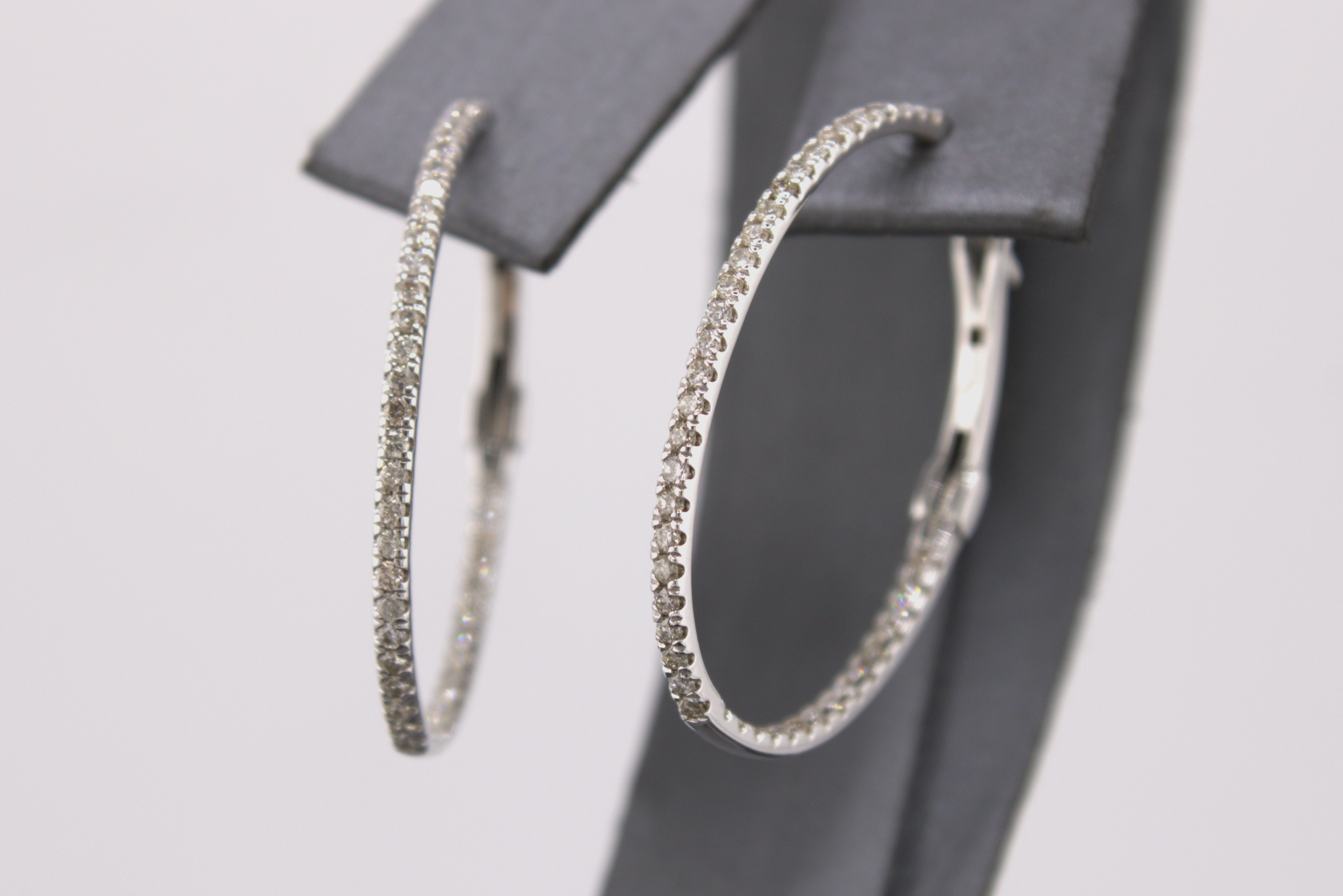 14k White Gold Natural Diamond Hoop Earrings