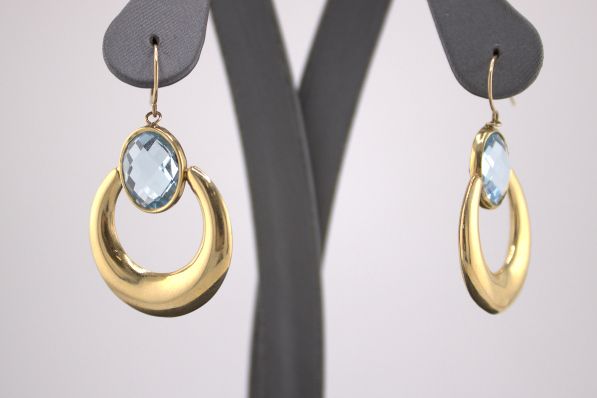 14k Yellow Gold Aquamarine Earrings