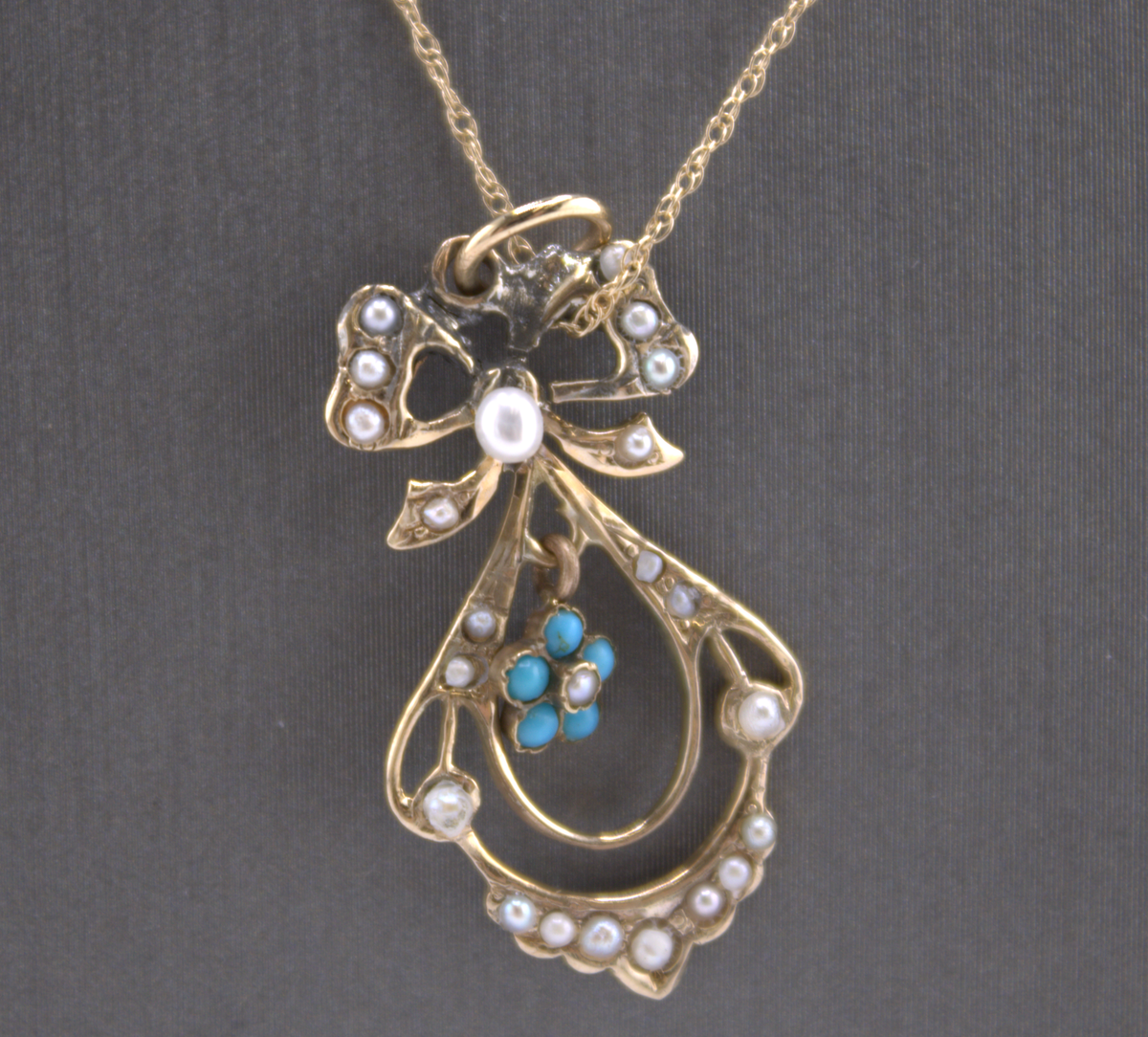 10kt Yellow Gold Pearl and Turquoise Fashion Necklace