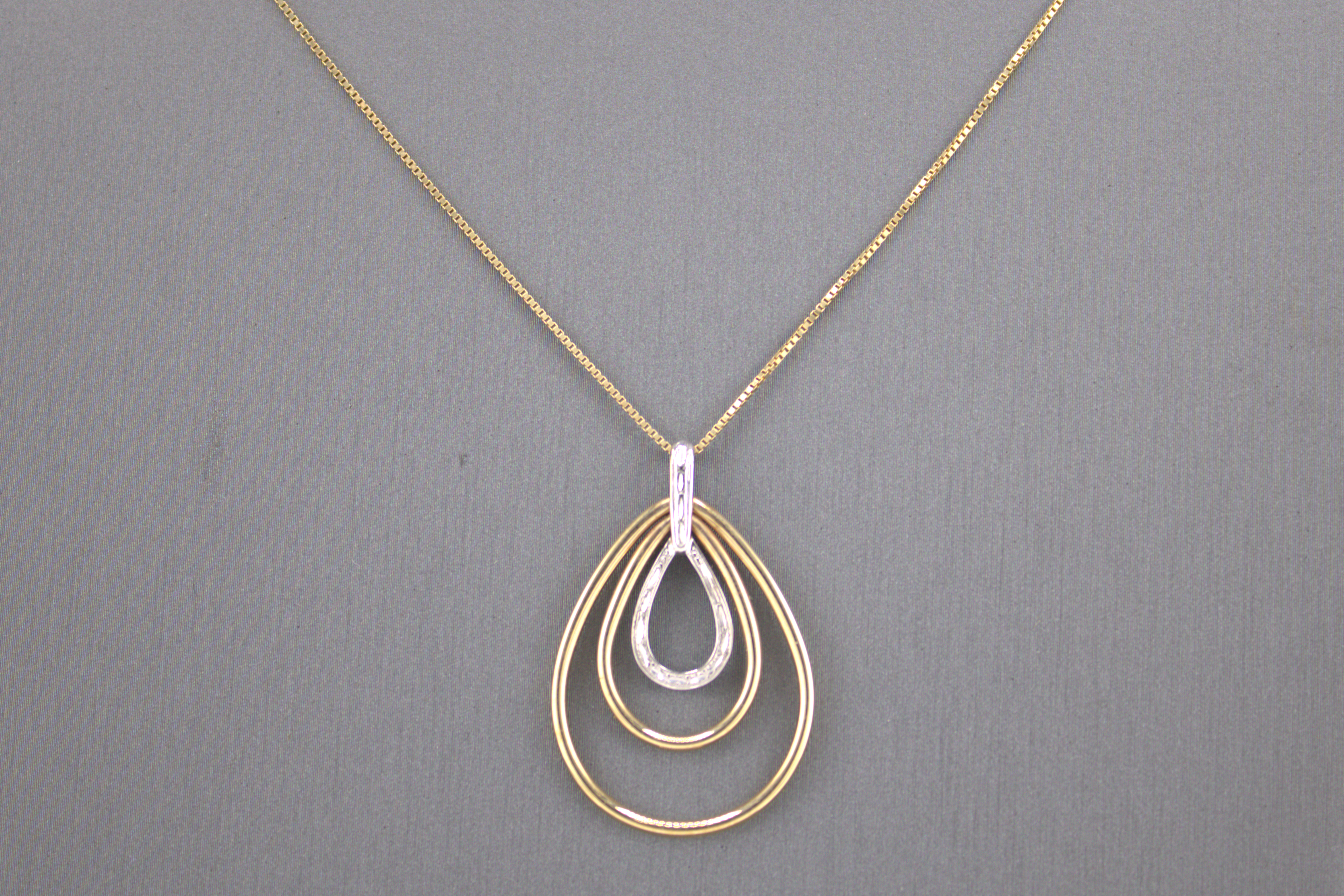 14k White and Yellow Gold Two Tone Fashion Necklace