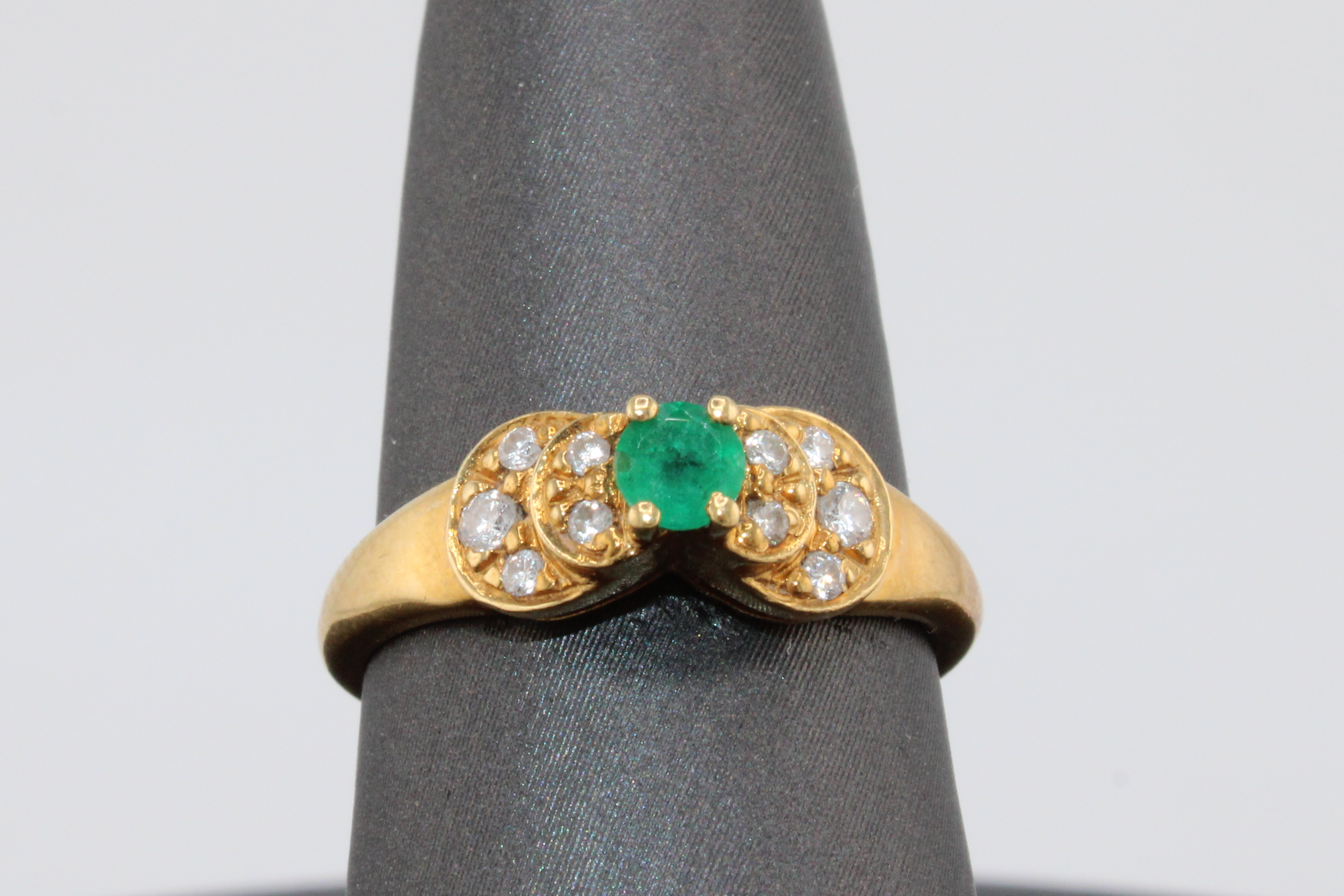 18k Yellow Gold Natural Emerald and Diamond Ring