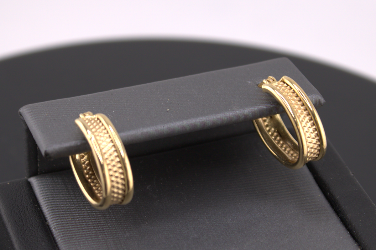 14kt Yellow Gold Small Hoop Earrings