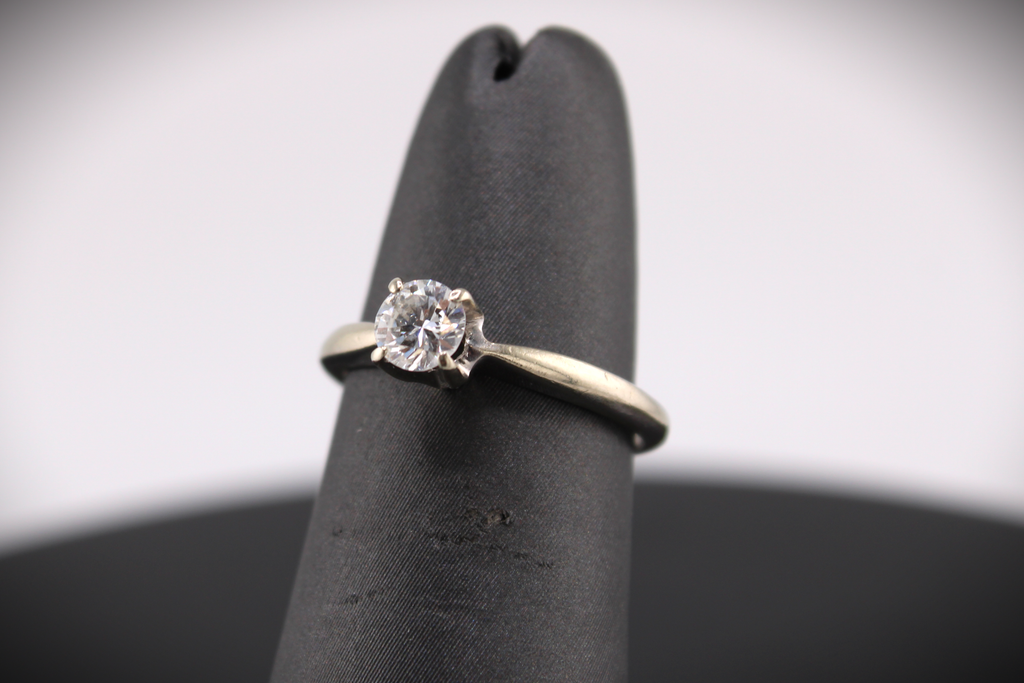 14k White Gold Natural Diamond Engagement Ring